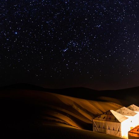מרזאוגה Sahara Dunes Luxury Camp מראה חיצוני תמונה