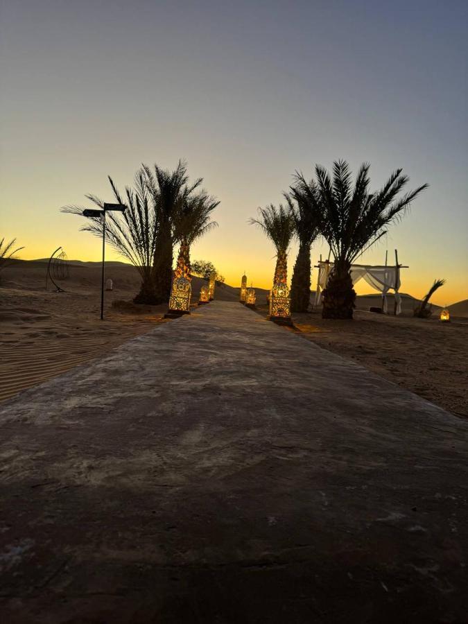 מרזאוגה Sahara Dunes Luxury Camp מראה חיצוני תמונה