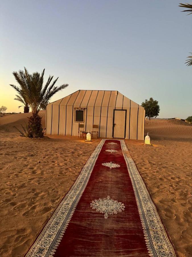 מרזאוגה Sahara Dunes Luxury Camp מראה חיצוני תמונה