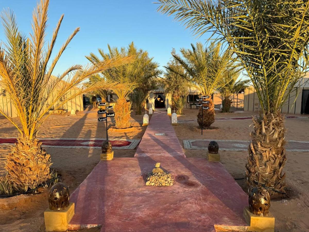 מרזאוגה Sahara Dunes Luxury Camp מראה חיצוני תמונה