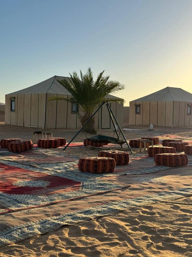 מרזאוגה Sahara Dunes Luxury Camp מראה חיצוני תמונה