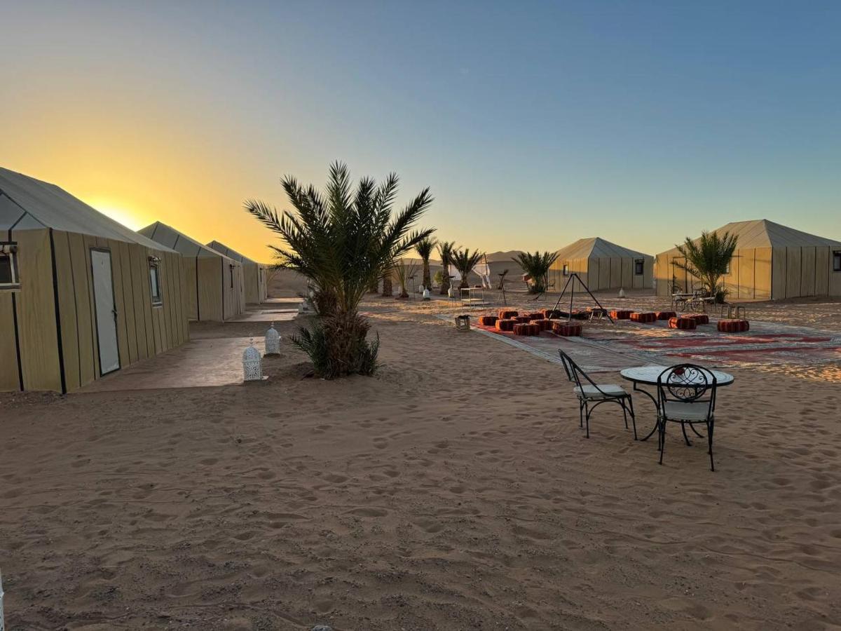 מרזאוגה Sahara Dunes Luxury Camp מראה חיצוני תמונה