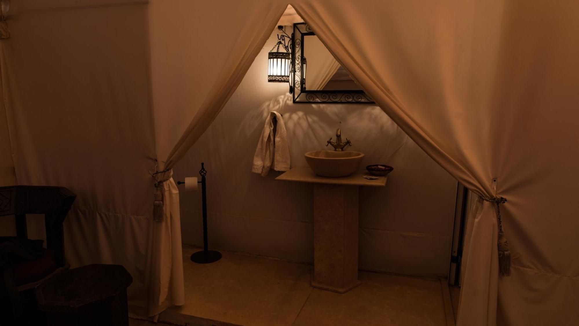 מרזאוגה Sahara Dunes Luxury Camp מראה חיצוני תמונה